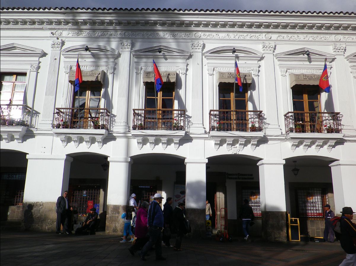 The Revolution Square02